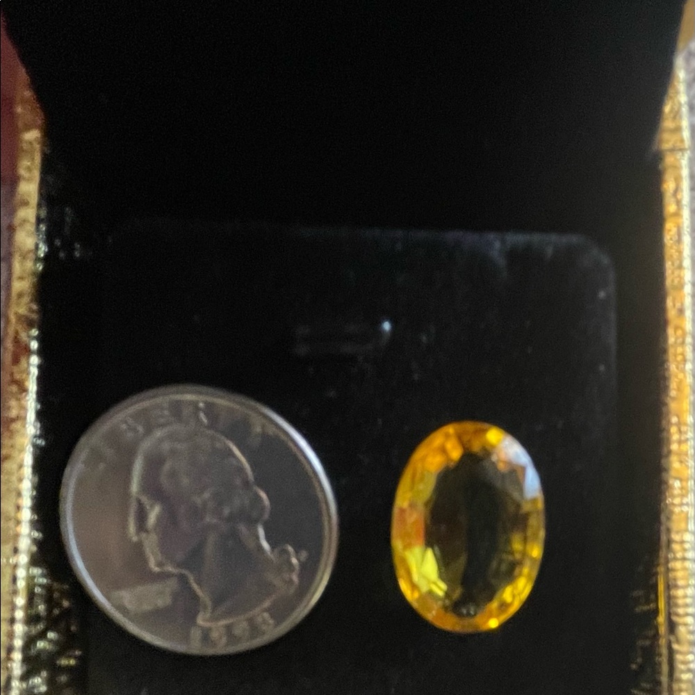 Topaz Gemstone - Picture 3 of 6
